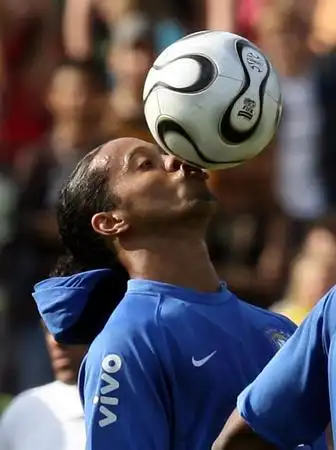 俱乐部的坚 俱乐部的坚